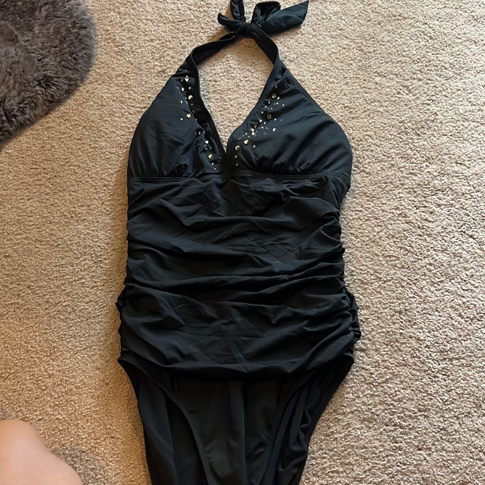 Womens Jantzen brand tummy control one piece.